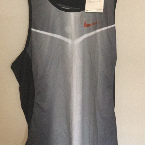 Nike vintage running singlet w/tags. - Picture 1 of 3